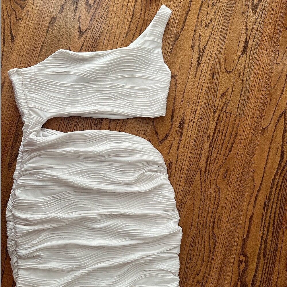 White Women's One Shoulder Mini Dress (size small)